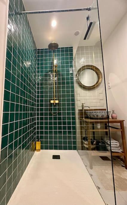 Appartement Au Coeur De La Ville Fortifiee บูโลญ-ซูร์-แมร์ ภายนอก รูปภาพ